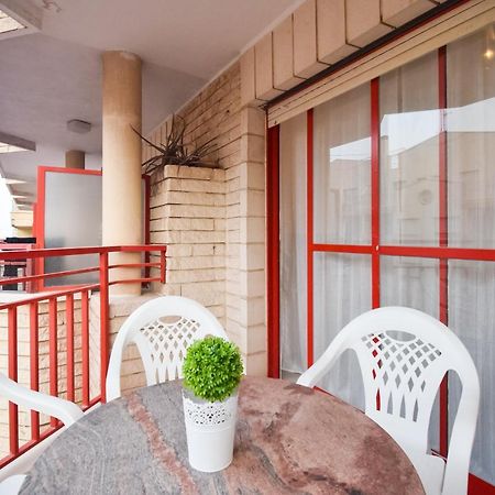 026 Chillout Del Cura - Alicante Holiday Torrevieja Bagian luar foto